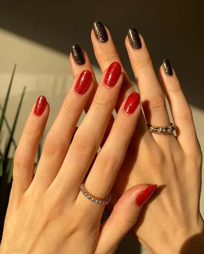 Phong cách nail đẹp thanh lịch cho phụ nữ trên 50 tuổi | ELLE