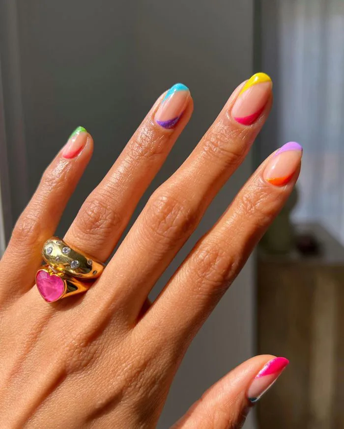 Chào đón xu hướng nail dạ quang - làn gió mới cho mùa hè này!