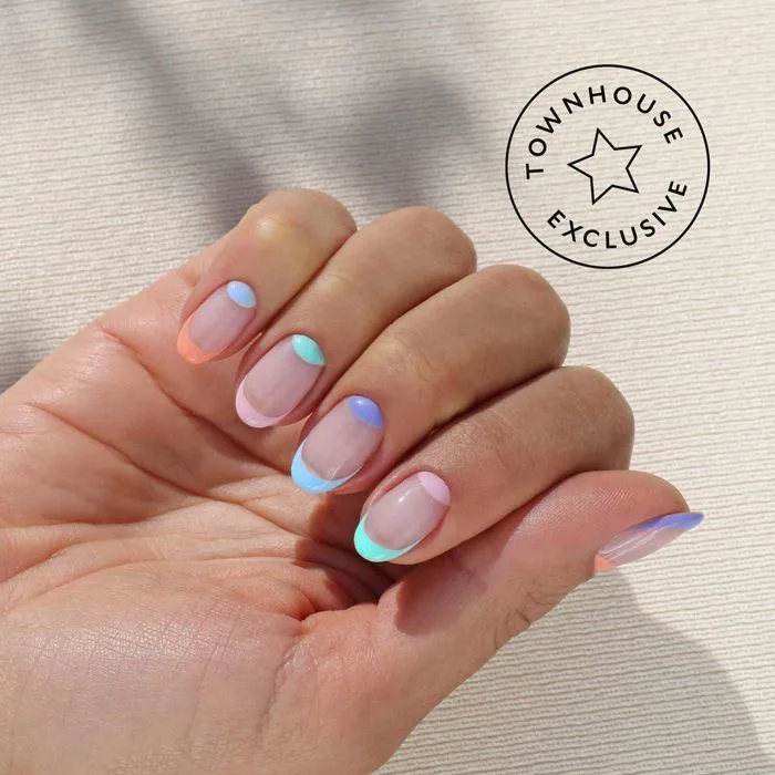 Chào đón xu hướng nail dạ quang - làn gió mới cho mùa hè này!