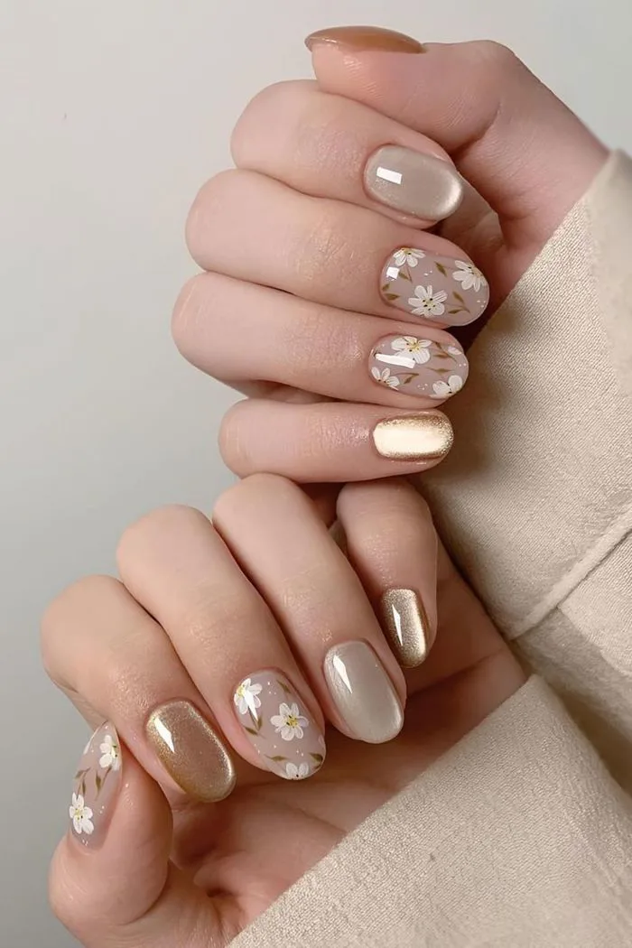 Mẫu nail đẹp nhẹ nhàng phù hợp đi làm – đi chơi được yêu thích hiện nay - Mỹ phẩm Hồng Nhung