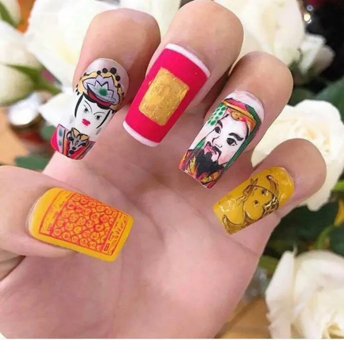 Mẫu nail tâm linh của cô nàng mê tín 'nhất Vinh Bắc bộ' có cả Ngọc Hoàng,  Diêm Vương và cá chép - Saostar.vn