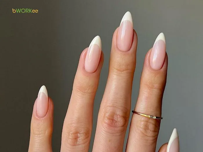 French Đầu Móng: Biểu Tượng Thanh Lịch Không Lỗi Mốt Và Các Xu Hướng Mới  Nhất