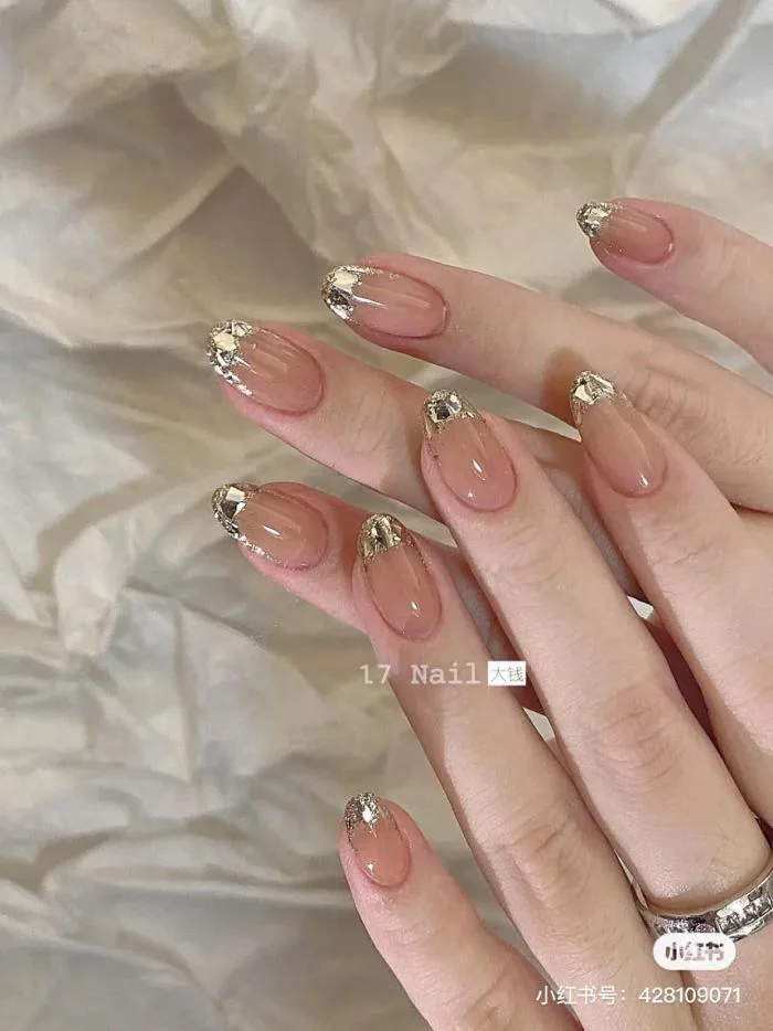 99+ Mẫu nail sơn French đầu móng trắng đẹp, thanh lịch, cuốn hút