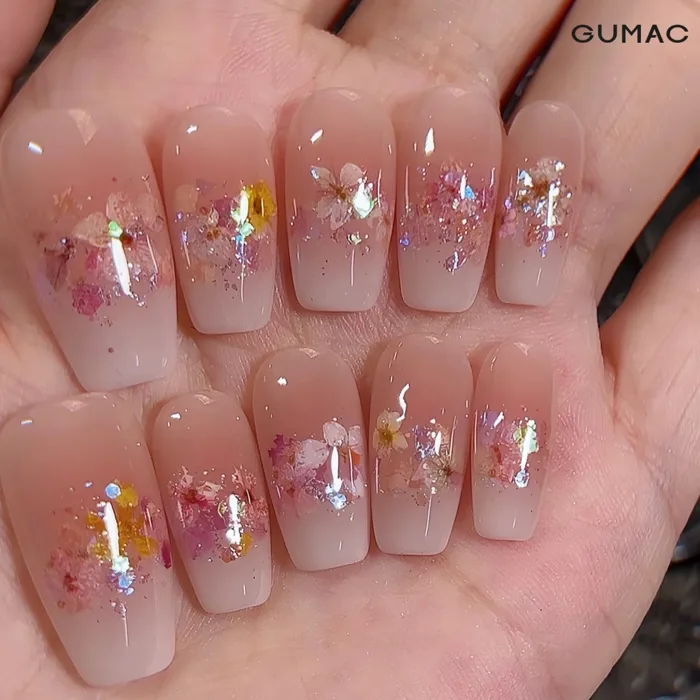 Top mẫu nail ẩn hoa khô ĐẸP nhẹ nhàng, tinh tế nhất hiện nay