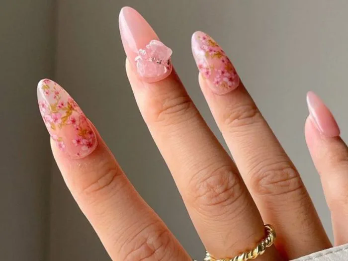 Tỏa Sáng Với 10+ Mẫu Nail Ẩn Hoa Khô Đẹp Tinh Tế, Thời Thượng