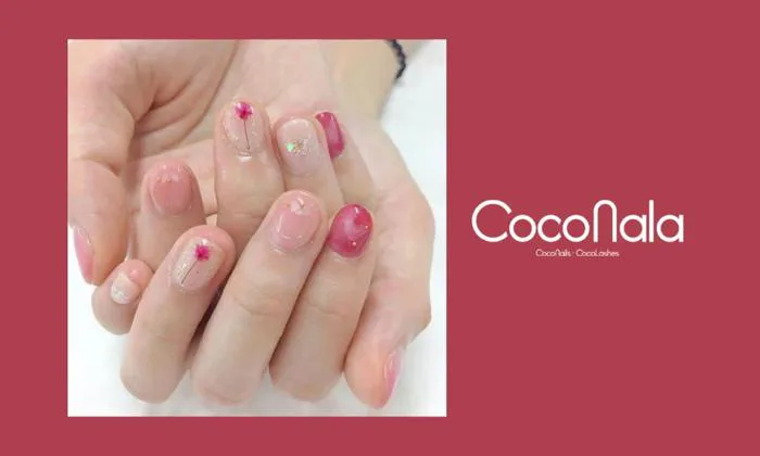 Nail ẩn hoa khô là gì? Những ý tưởng nail art với hoa khô