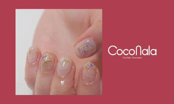Nail ẩn hoa khô là gì? Những ý tưởng nail art với hoa khô