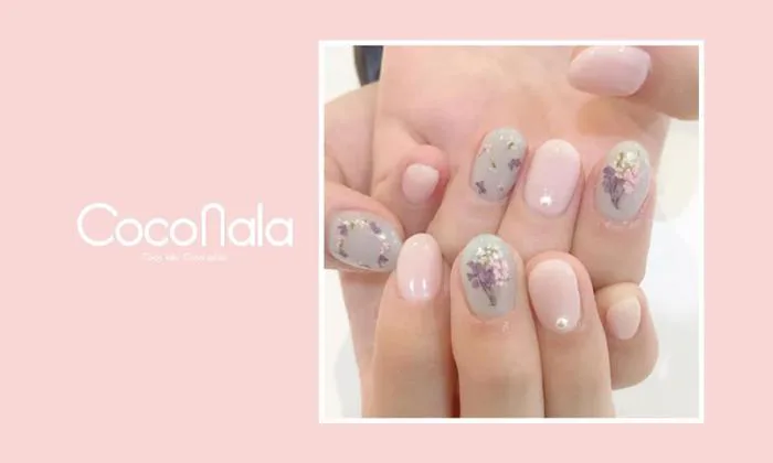 Nail ẩn hoa khô là gì? Những ý tưởng nail art với hoa khô