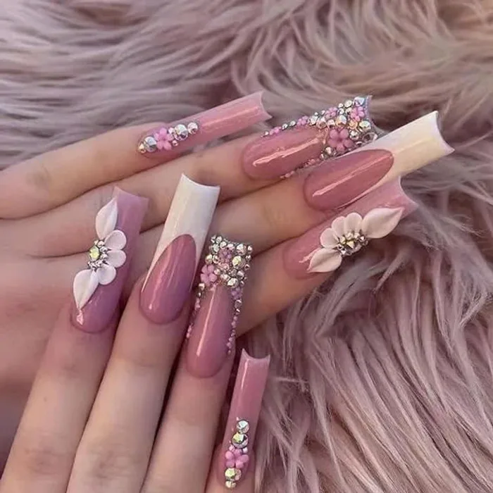 11 mẫu nail HOT TREND mới nhất dẫn đầu xu hướng 2025
