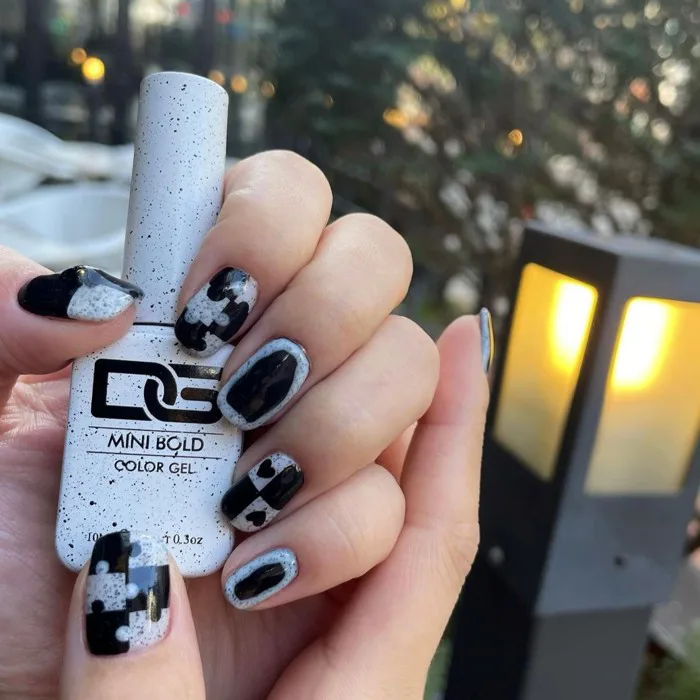 20+ Mẫu nail kẻ sọc đẹp và thanh lịch làm mới phong cách cho các nàng -  NGỌC QUY PHÁP