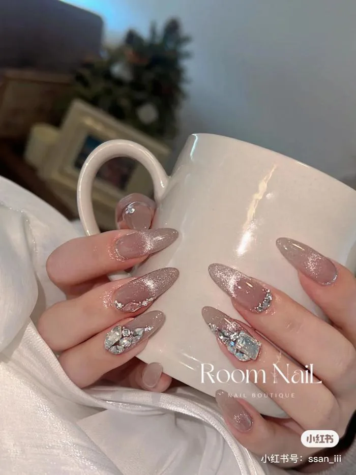 100+ mẫu nail mắt mèo đẹp, sành điệu, CHUẨN TREND cho nàng
