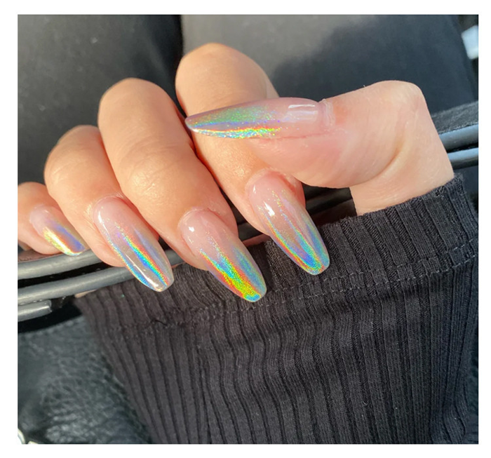 Nail Tráng Gương Cầu Vồng: Xu Hướng Làm Đẹp Không Thể Bỏ Qua
