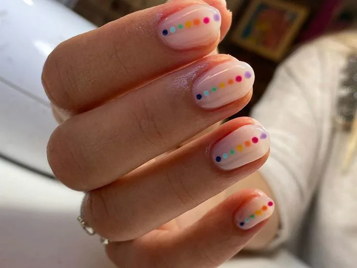 6 mẫu nail kiểu Pháp đang được ưa chuộng dự đoán sẽ chiếm sóng xu hướng  trong hè này