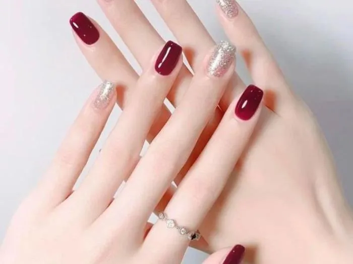 Khám phá những mẫu nail màu đỏ rượu cực đẹp và quý phái – Kềm Nghĩa - Nghia  Nippers