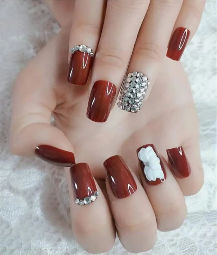 50+ mẫu nail màu đỏ nổi bật thu hút nhất