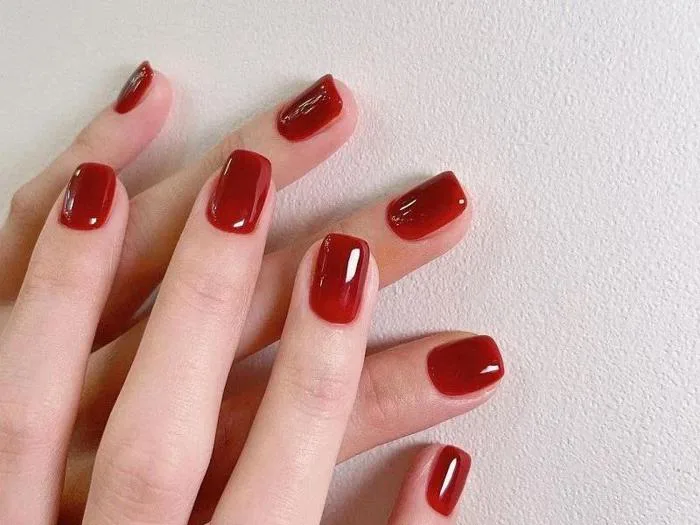 Khám phá những mẫu nail màu đỏ rượu cực đẹp và quý phái – Kềm Nghĩa - Nghia Nippers Khám phá những mẫu nail màu đỏ rượu cực đẹp và quý phái – Kềm Nghĩa - Nghia Nippers