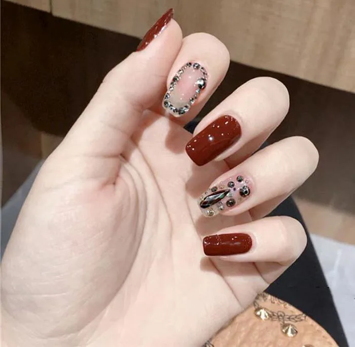 Nail màu rượu vang quý phái chưa bao giờ hết Nail màu rượu vang quý phái chưa bao giờ hết