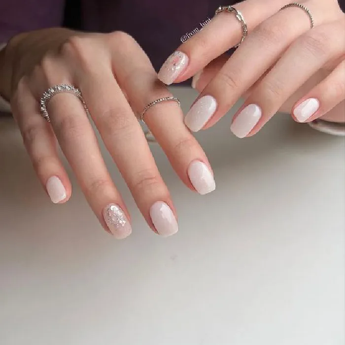 40+ mẫu nail màu trắng gạo (nail đục màu) nhẹ nhàng