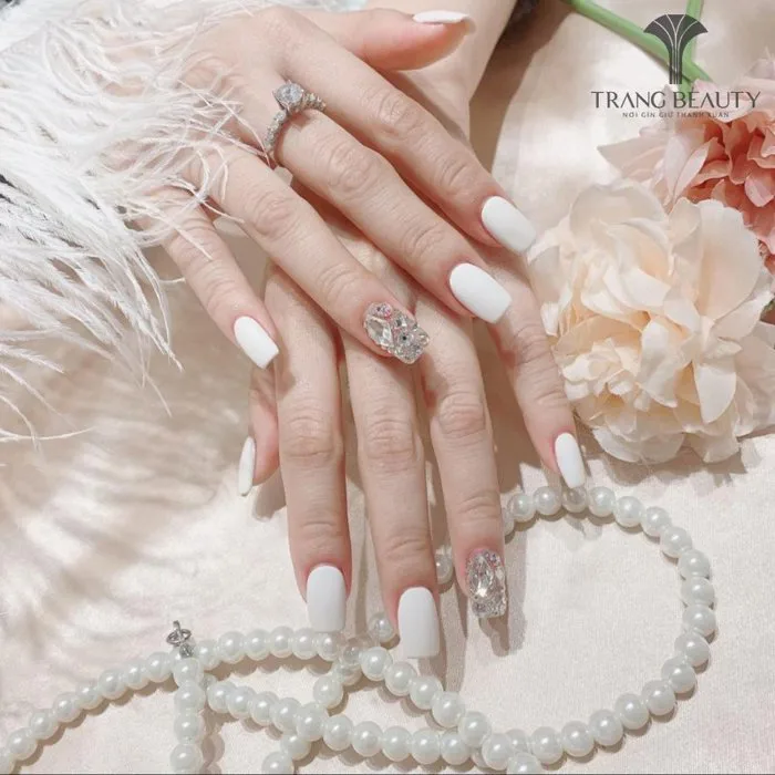 Top 199+ mẫu nail cô dâu màu trắng sang trọng cho ngày cưới