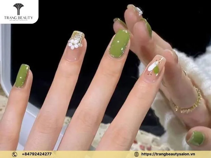 99+ mẫu nail xanh bơ đẹp sang chảnh, tươi trẻ nhất