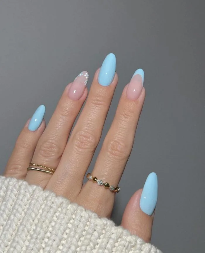 Màu pastel là gam màu hoàn hảo nhất để làm móng trong những ngày hè