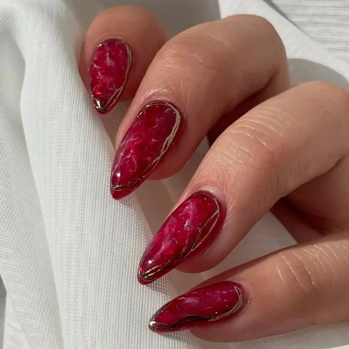 12 mẫu nail lấy cảm hứng từ birthstone | ELLE