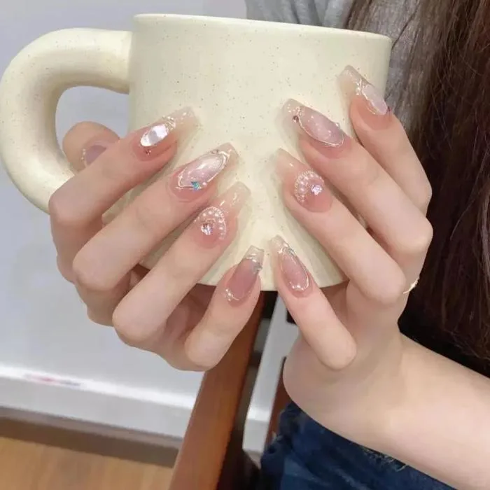 99+ Ý tưởng móng tay hình thang đẹp, nổi bật và sành điệu
