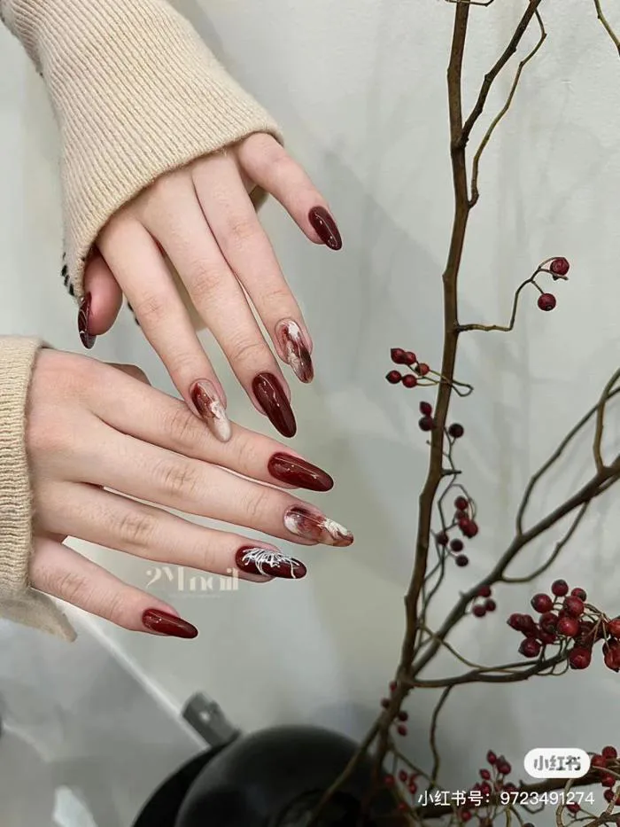 99+ mẫu nail móng nhọn tròn sang chảnh cho tay nàng thon dài điệu đà