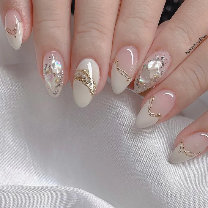 Mẫu Form Tròn Nhọn Gắn Móng Úp - Hoa Linh Nail Box thiết kế thủ công 33