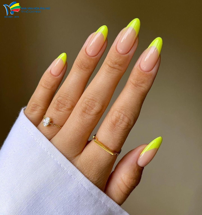 Top Sơn Móng Tay Màu Vàng Hot Nhất Hiện Nay - Nhà Văn Hoá Phụ Nữ thành phố  Hồ Chí Minh