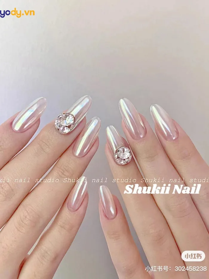 Mê mẩn với 99 mẫu nail tráng gương ngọc trai HOT TREND 2025 | Yody