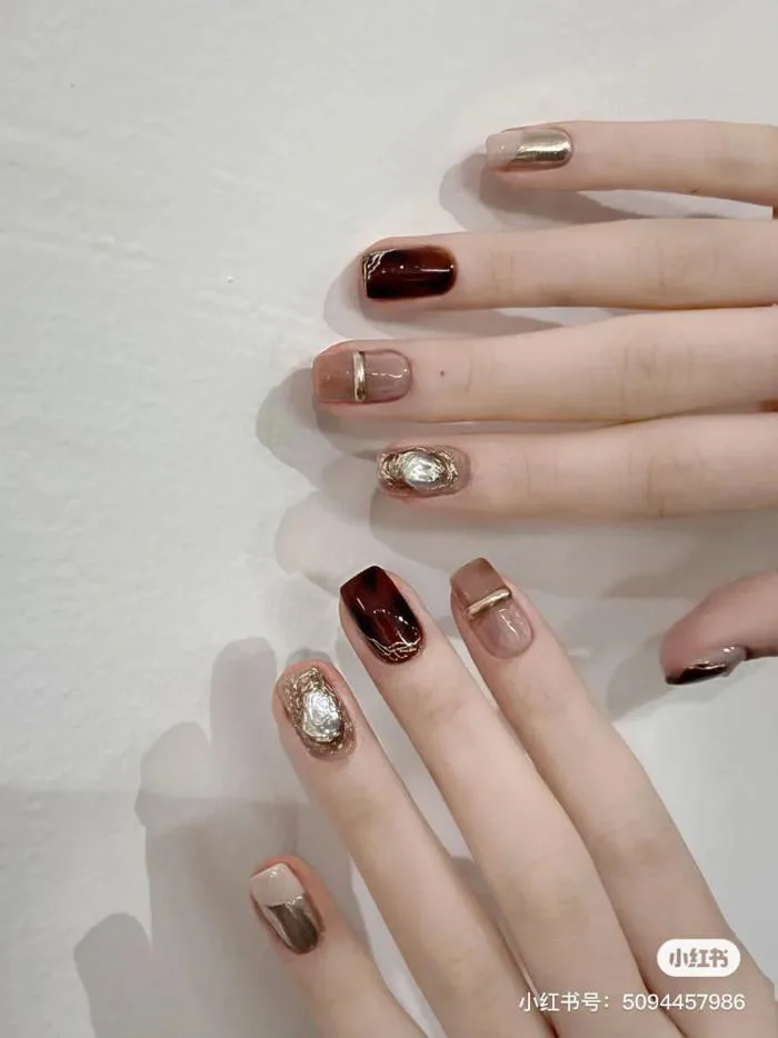 99+ Mẫu nail đơn giản nhẹ nhàng, tôn da cho nàng 2026