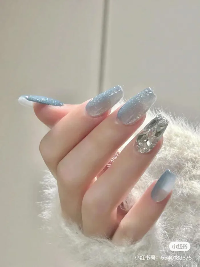 99+ Mẫu nail màu xanh dương nhạt nhẹ nhàng, xinh xắn HOT TREND