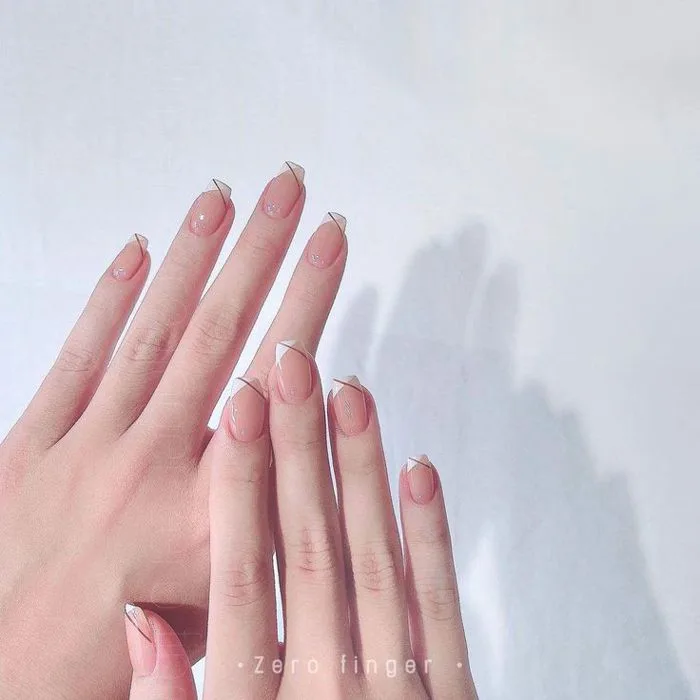 Gợi ý 35 mẫu nail nhẹ nhàng đi học - đơn giản mà lại siêu xinh. mau-nail -nhe-nhang-di-hoc-french-51a934b1 Gợi ý 35 mẫu nail nhẹ nhàng đi học - đơn giản mà lại siêu xinh. mau-nail -nhe-nhang-di-hoc-french-51a934b1