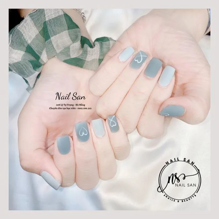 Nail vẽ trái tim