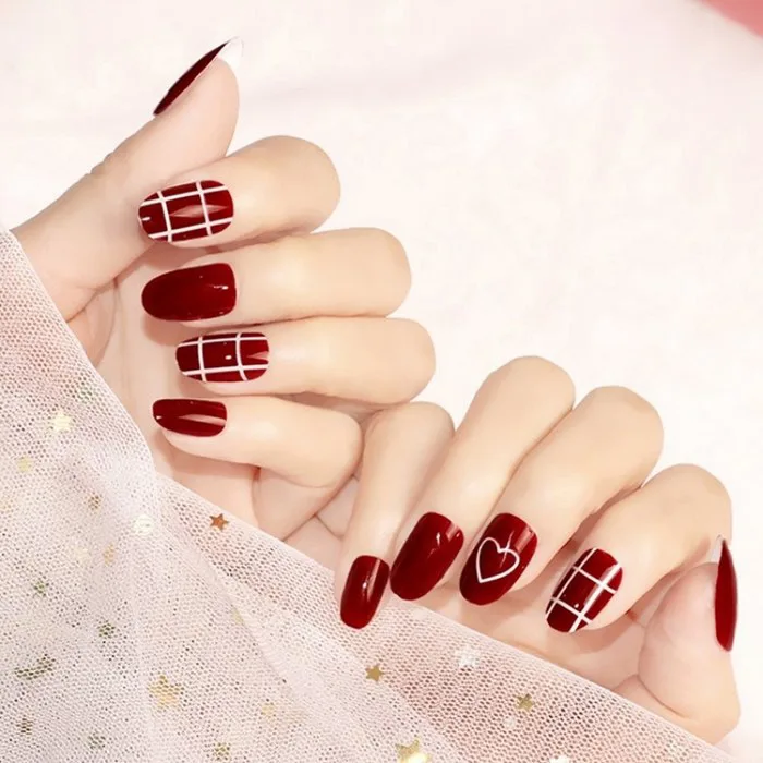 80+ mẫu nail trái tim dễ thương, cute xỉu up xỉu down
