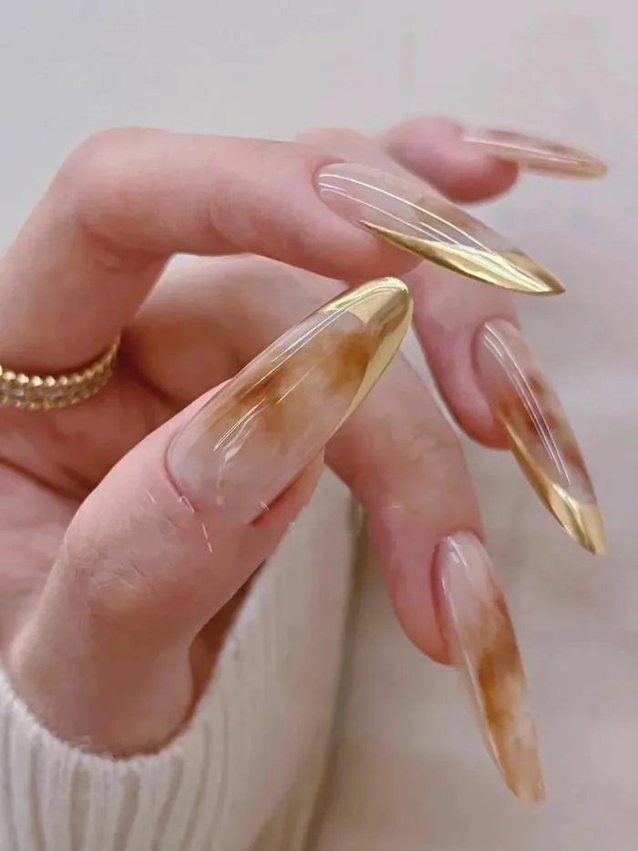 99+ Mẫu nail vân đá đẹp, nịnh da, hot trend cho nàng thu đông 2026