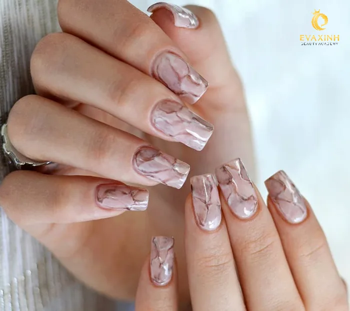 Nail vân đá xanh - Xu hướng làm đẹp siêu NGHIỆN cho chị em