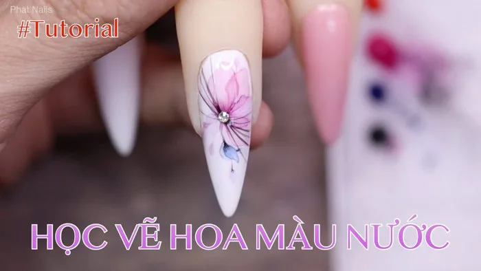 Vẽ Hoa màu nước trên móng
