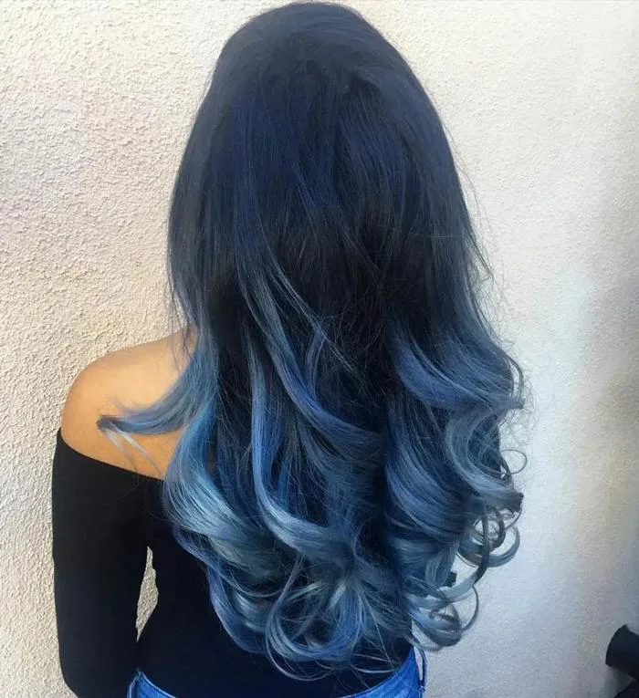 Top 23 màu tóc xanh đen trendy vô cùng đẹp 2026 đáng để thử