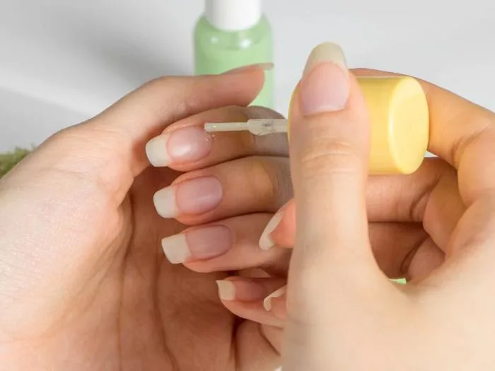 Bật Mí Cách Dán Móng Tay Giả Tại Nhà Đẹp Như Salon, Bền Chắc Bất Ngờ