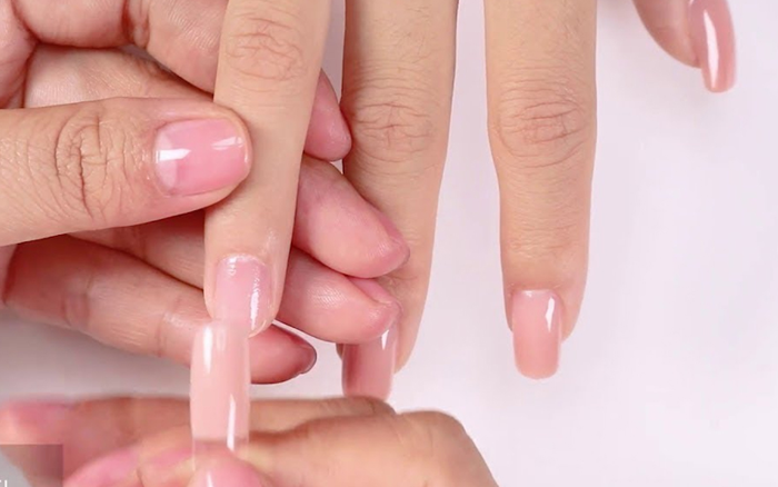 Hướng Dẫn Cách Gỡ Móng Giả Tại Nhà Đơn Giản, Nhanh Chóng | TIKI