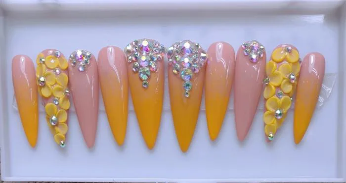 Có sẵn] Móng Úp Thiết Kế Trang Trí Sẵn Sharon Nails