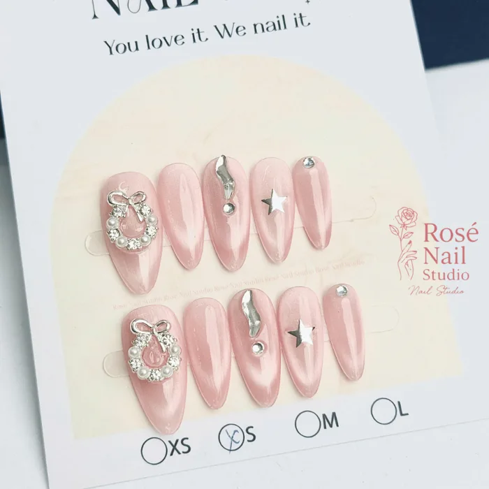 Móng Úp Thiết Kế] Nail Box Mắt Mèo Đính Charm Sang Chảnh | Hồng Pastel Rosé  Nail Studio [Mã M07] | Shopee Việt Nam