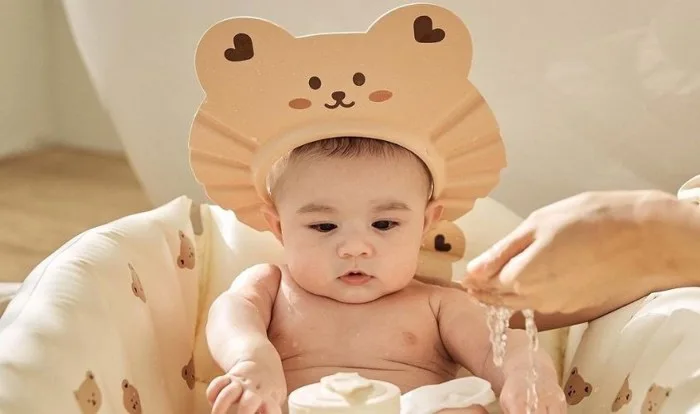 Có nên mua mũ gội đầu cho bé? Top 6 mũ gội đầu tốt nhất 2023