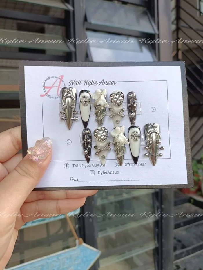 NAIL box thiết kế