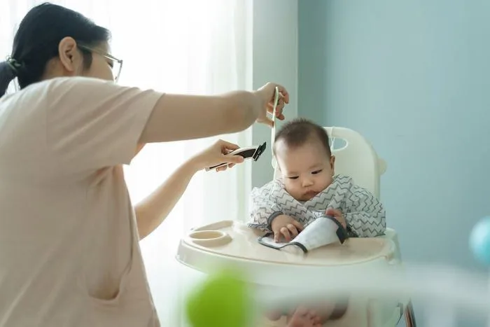 Những ngày cắt tóc cho bé tốt và mang lại nhiều may mắn