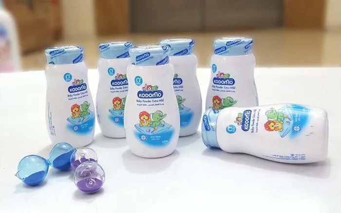 Dùng phấn rôm loại nào tốt? Review những loại phấn rôm tốt cho trẻ