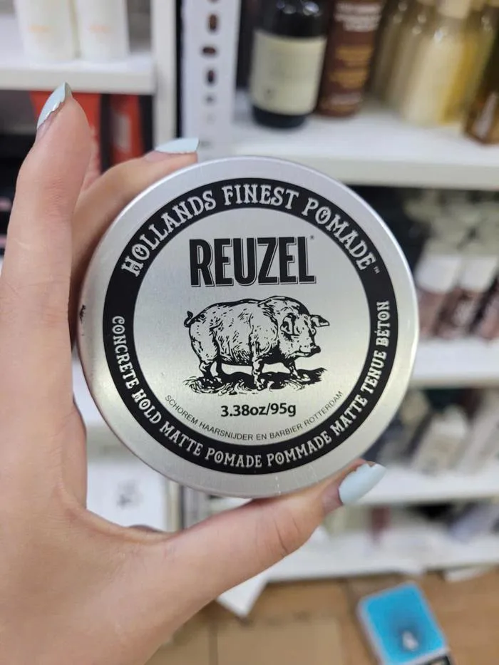 Sáp vuốt tóc Reuzel Concrete Hold Matte Pomade giữ nếp mạnh không bóng 95g