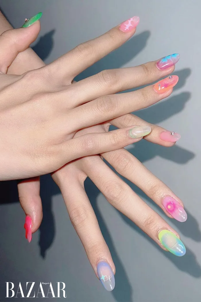 Xu hướng sơn móng tay gel thạch khiến idol Hàn Quốc mê mệt